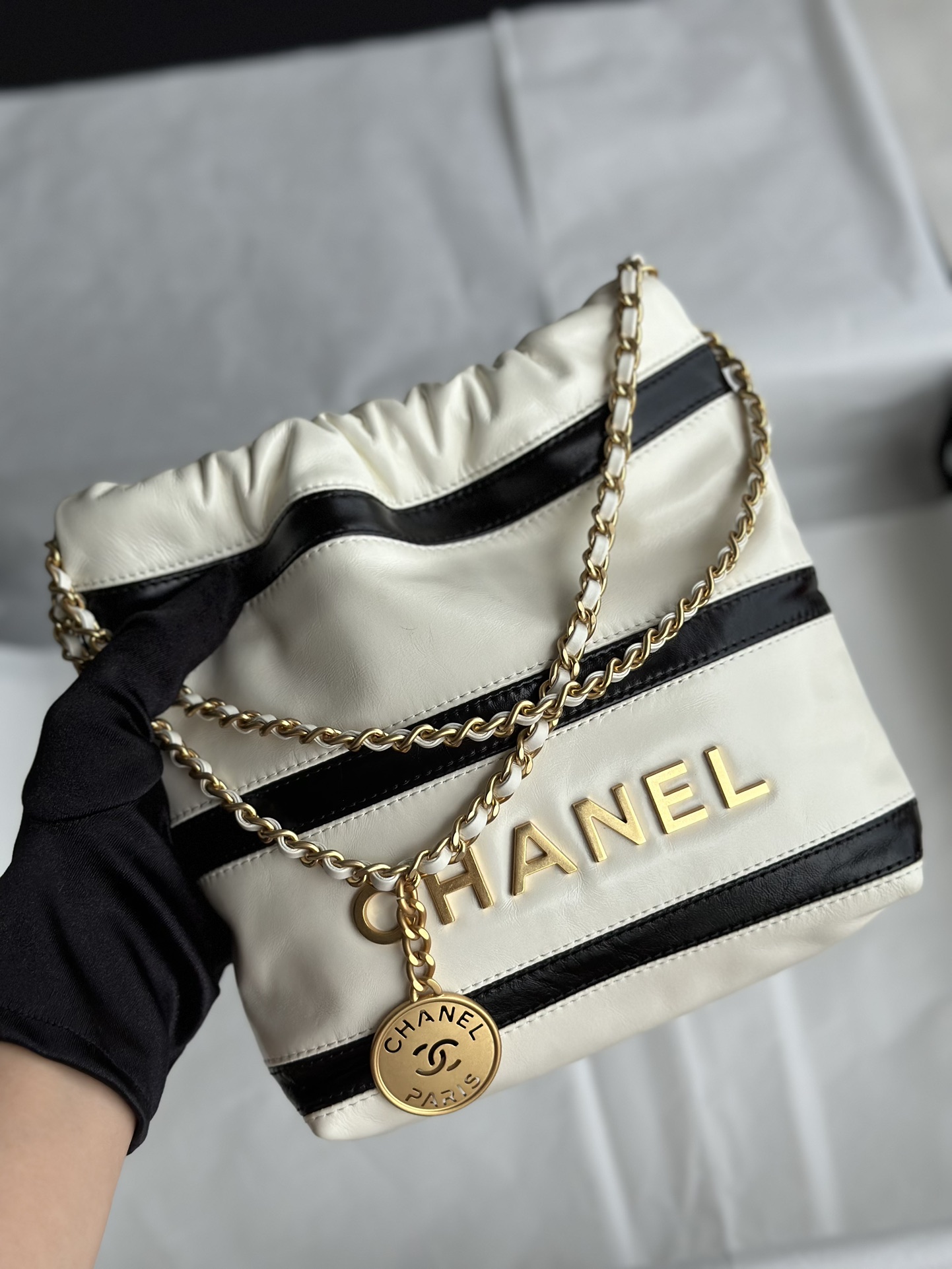 CHANEL 샤넬 미니 22백