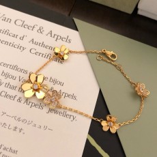 VAN CLEEF & ARPELS 반클리프 팔찌