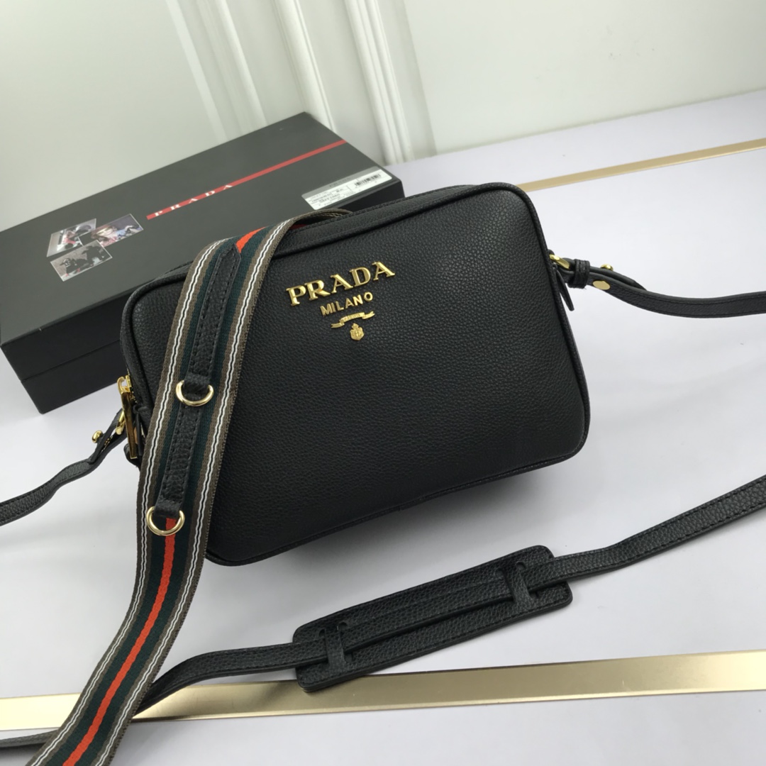 PRADA 프라다 크로스백