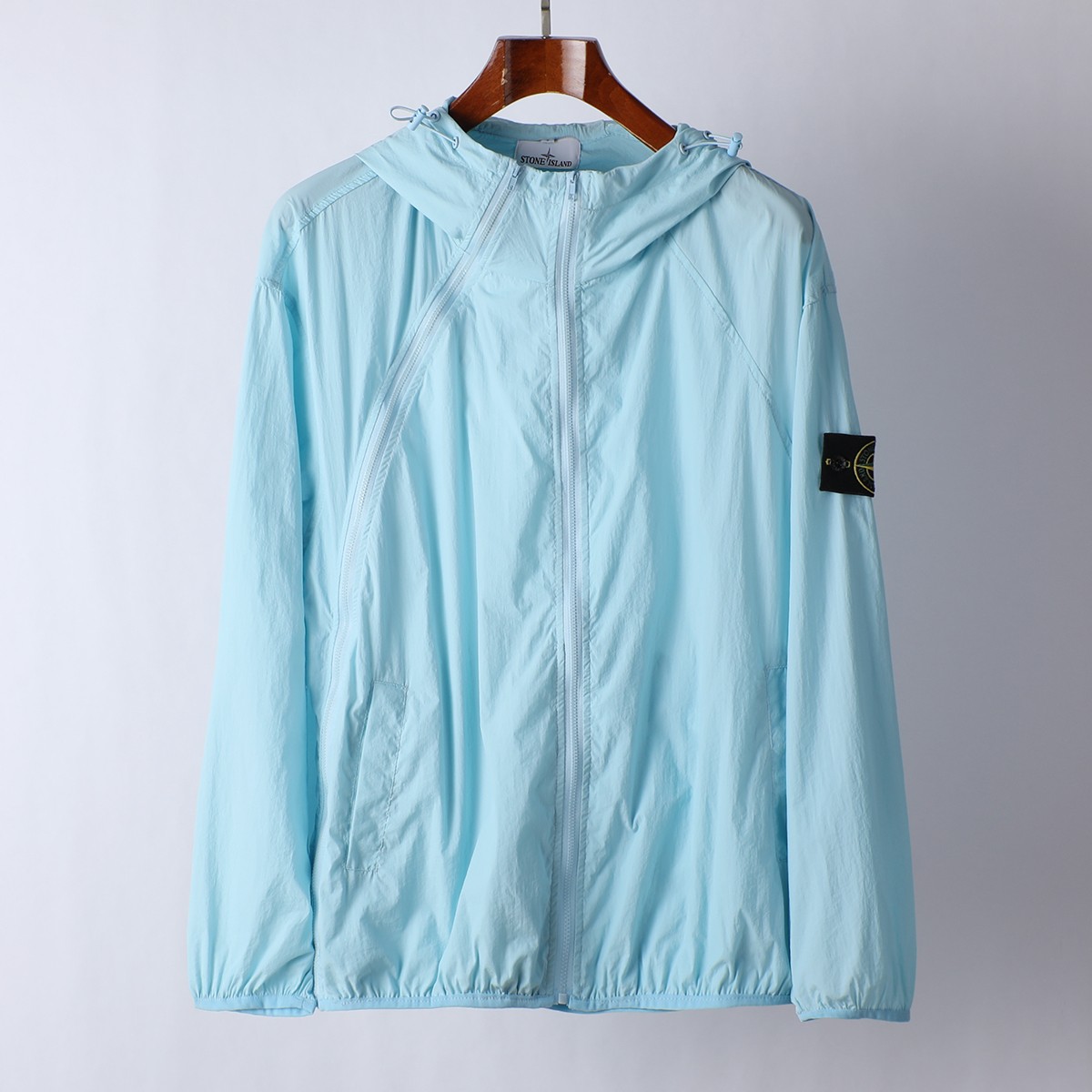STONE ISLAND 스톤아일랜드 점퍼